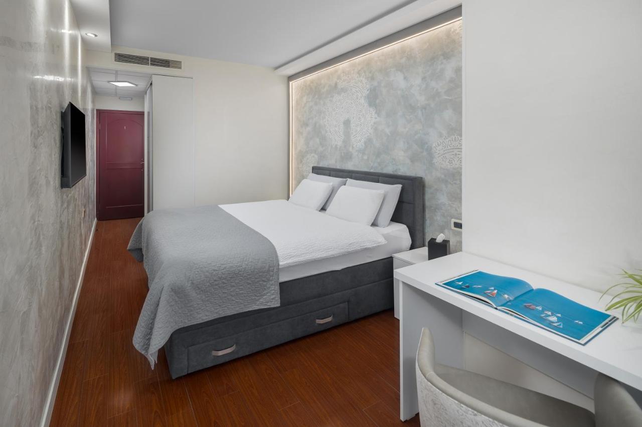 Hotel Tomi Portoroz Ngoại thất bức ảnh