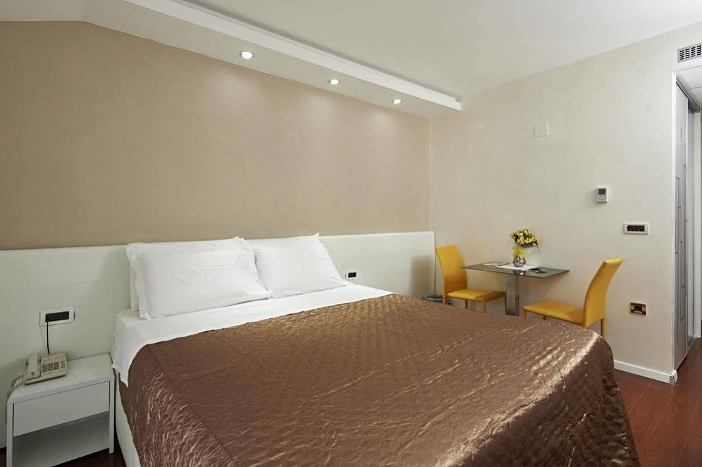 Hotel Tomi Portoroz Ngoại thất bức ảnh