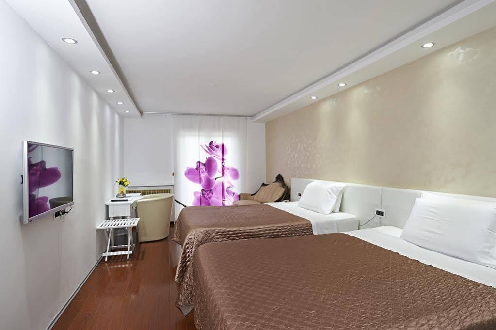 Hotel Tomi Portoroz Ngoại thất bức ảnh